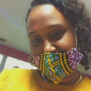 Meet your Posher, Monique